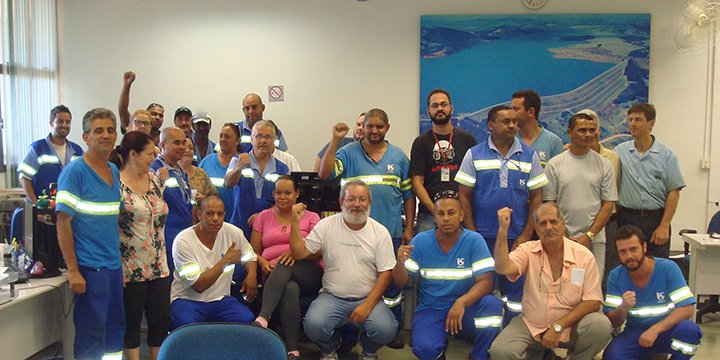 trabalhadores da Sabesp Vila Prudente em paralisacao