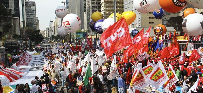 image_materia_sintaema_sp_ato_paulista_16_08_2016