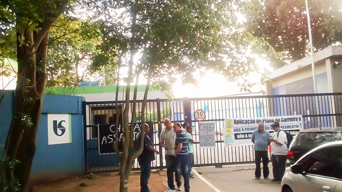 interna_sintaema_trabalhadores_polo_campo_limpo_protesto_20_12_16_1