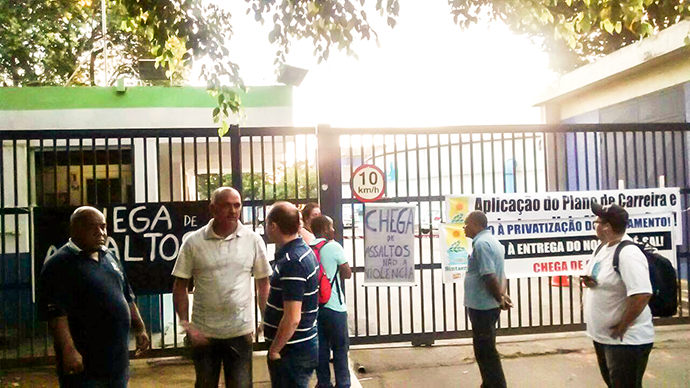 interna_sintaema_trabalhadores_polo_campo_limpo_protesto_20_12_16_3